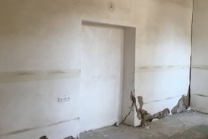 Yerevan: Little Singers of Armenia Building on Verge of Collapsing