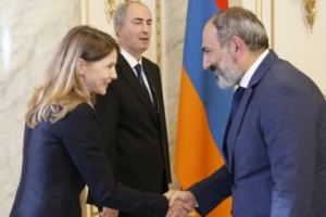 Վարչապետն ընդունել է ԱՄՀ հայաստանյան առաքելության ղեկավար Հոսեյն Սամիեիին

