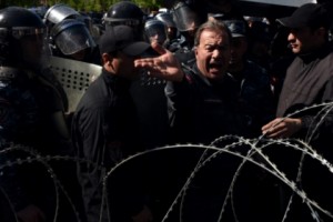 Левону Ераносяну предъявлено обвинение, но он считает правомерным применение спецсредства 
