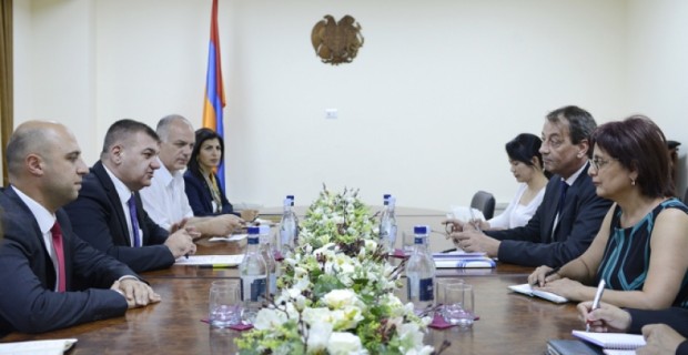 ԱԶԲ ներկայացուցիչները գոհունակություն են հայտնել չինական ընկերության կատարած շինարարության տեմպերից