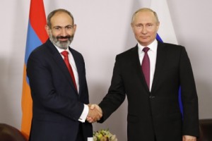 Pashinyan and Putin Briefly Meet in Dushanbe