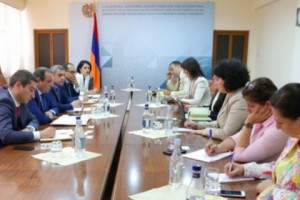 Արծվիկ Մինասյանը հանդիպել է Համաշխարհային բանկի առաքելության անդամներին