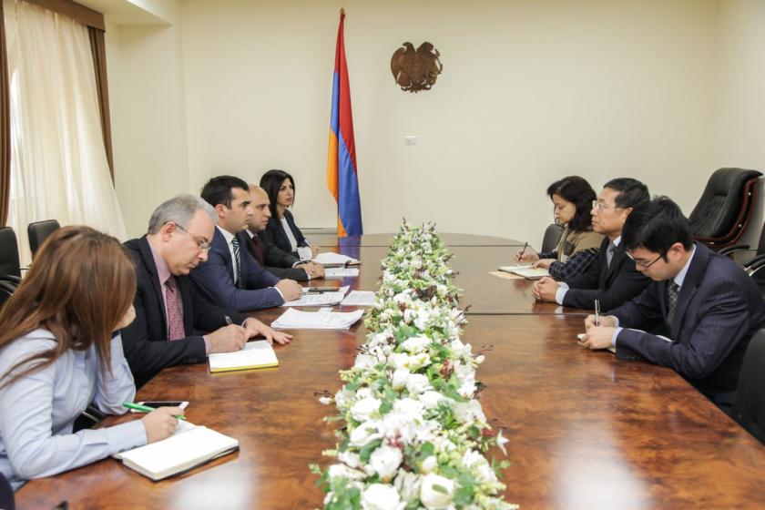 Armenian Transportation Minister and Chines Ambassador Discuss Work on North-South Highway
