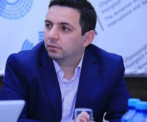 Քաղաքագետ Արմեն Վարդանյանը «Լուսավոր Հայաստան» կուսակցության կողմից ռեյտինգային ընտրակարգով կառաջադրվի թիվ 10 ընտրատարածքում