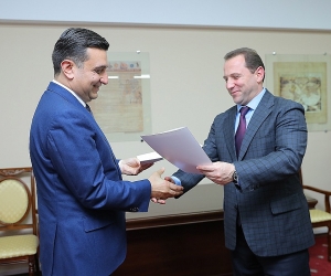 Պաշտպանության նախարարությունը և բժշկական համալսարանը ստորագրել են համագործակցության մասին հուշագիր