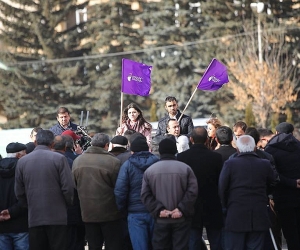 Ծալը պակաս կաշառակեր, պլանավորված ընտրության առաջարկ. քարոզարշավի հինգերորդ օրը