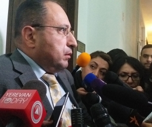 Գլխավոր դատախազը կարծում է, որ անձեռնմխելիությունն անհամատեղելի է օրենքի խախտման հետ. Քոչարյանի պաշտպանը մանրամասներ է պատմում