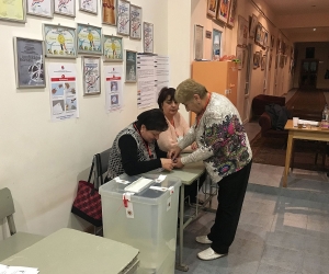 В Нор Ачне члены избиркомов пожаловались на “неинтересные выборы”
