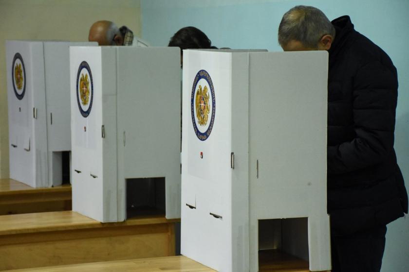 Polls Close in Armenia – 48.6% Voter Turnout