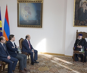 Bright Armenia Party Delegation Visits Etchmiadzin; Seeks Blessing of Catholicos