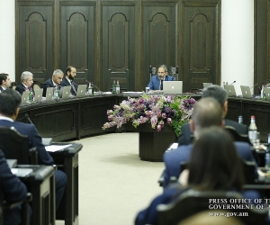 Government Plans to Cut Ministries from 17 to 12