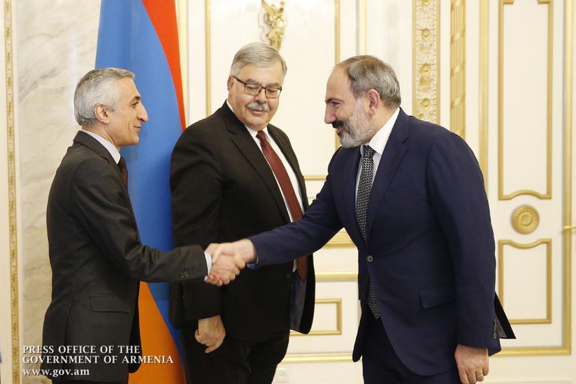 Премьер-министр Никол Пашинян принял новоизбранных членов Бюро АРФД