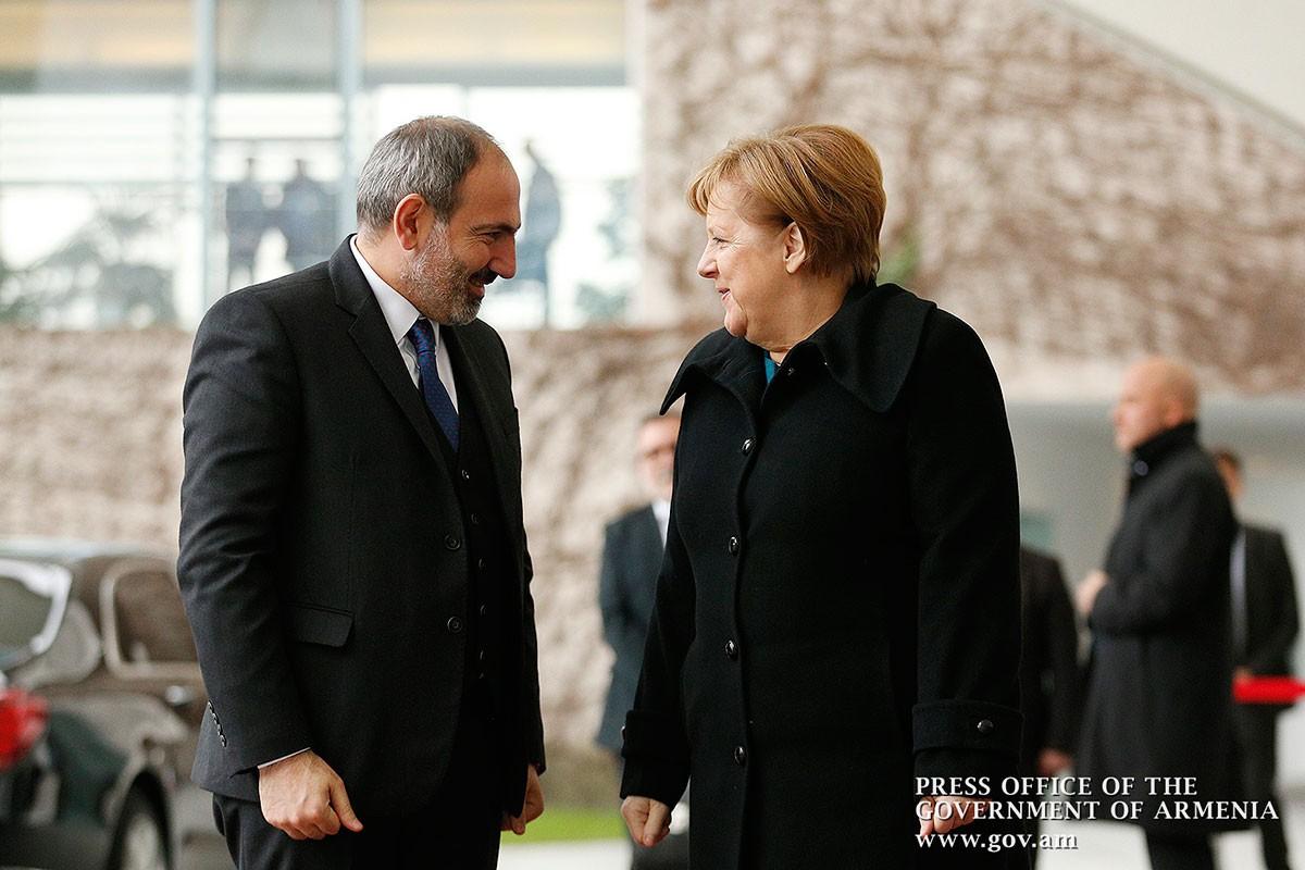 Pashinyan and Merkel Meet in Berlin; Discuss Greater Armenian-German Cooperation