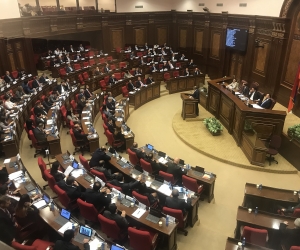 Pashinyan Promises No Massive Civil Service Layoffs