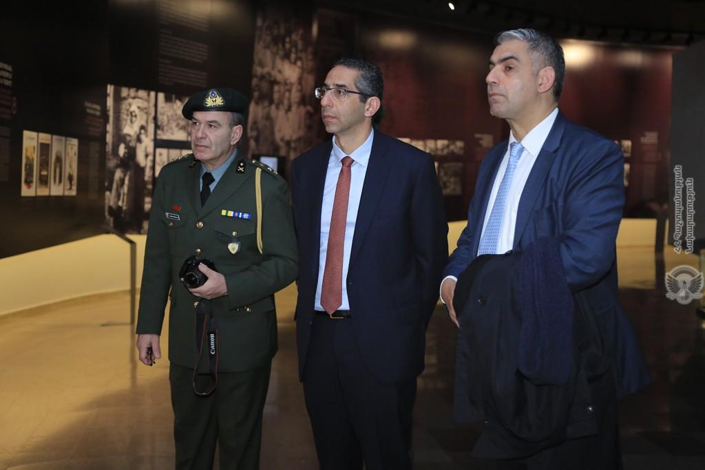 Շարունակվում է Կիպրոսի պաշտպանության նախարարի գլխավորած պատվիրակության այցը Հայաստան