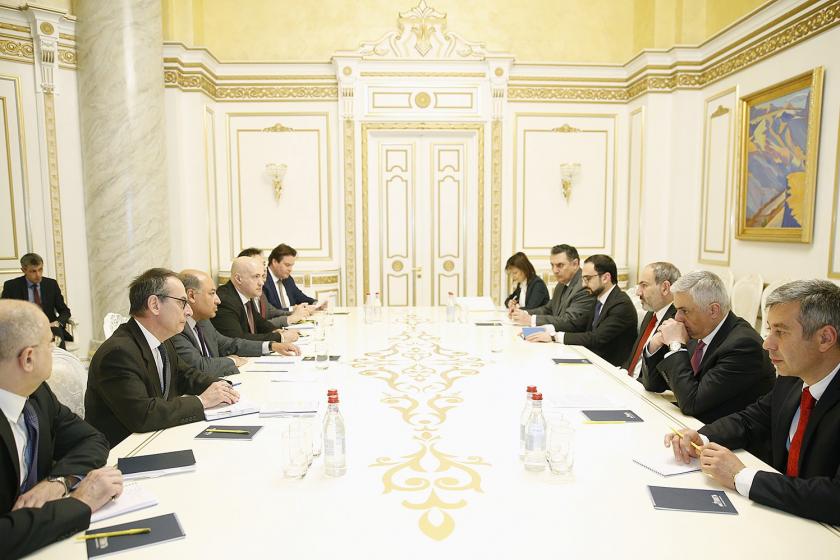 Քննարկվել են կառավարության և ՎԶԵԲ-ի միջև համագործակցության ընդլայնման ուղղությունները
