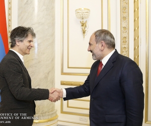 Nikol Pashinyan Hosts Businessman and Benefactor James Tufenkian; Discuss Economic Reforms and Business Prospects