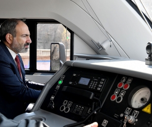 Pashinyan Travels to Gyumri on New Express Train