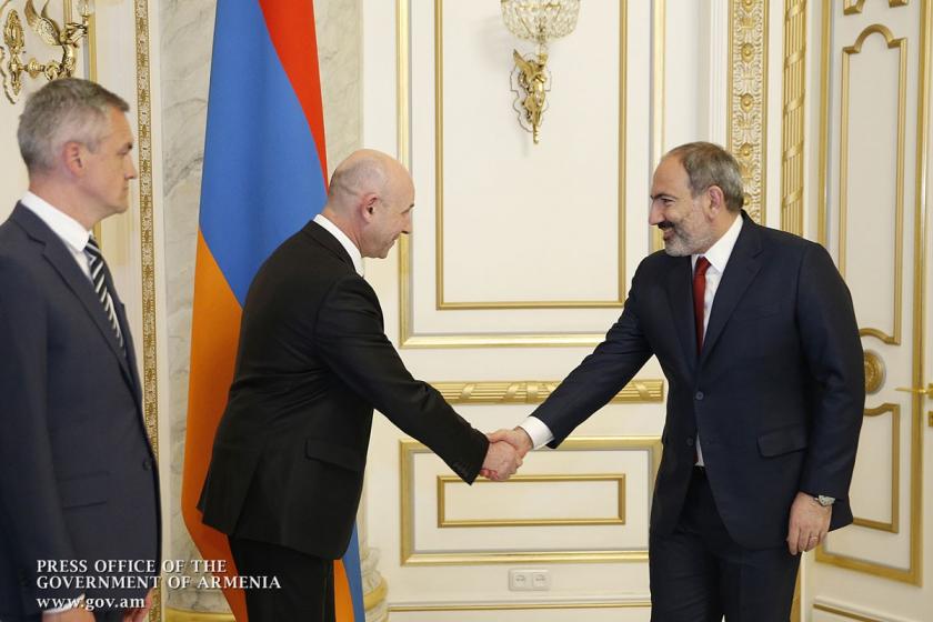 Премьер-министр Армении и посол Беларуси обсудили вопросы развития сотрудничества