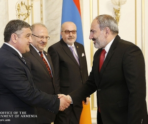 Pashinyan Hosts High-Ranking Homenetmen Delegation