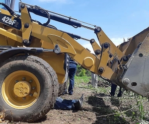 Yerevan Man Threatens Self-Immolation if Bulldozers Destroy Garden