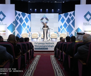 Pashinyan Attends Gegharkunik Investment Conference: “Get Rich and Enrich Armenia”