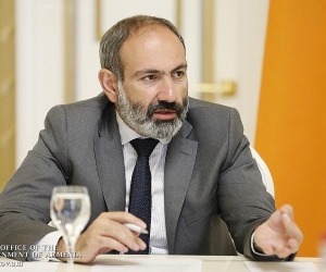 Pashinyan to People: Block the Courts and Demand an Independent Judiciary