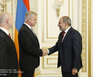 Премьер-министр принял кандидату на пост генерального секретаря ОДКБ Станиславу Засю