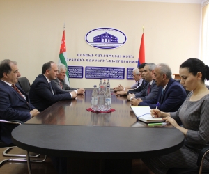 Մասիս Մայիլյանը հանդիպել է Աբխազիայի ԱԳ նախարար Դաուր Կովեի գլխավորած պատվիրակության հետ