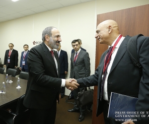 Pashinyan Discusses Advanced Technology Cooperation with Israeli Official