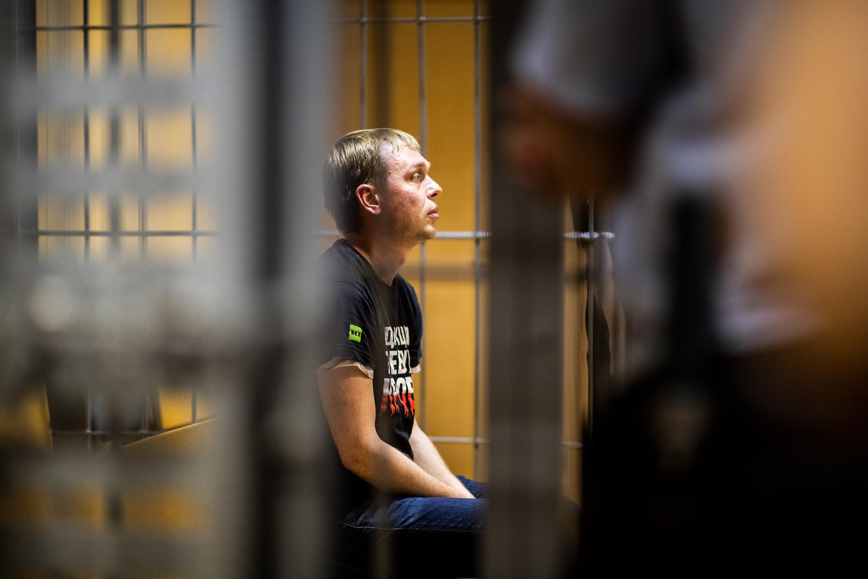 Russian Media Questions Backgrounds of Officials in Golunov Case