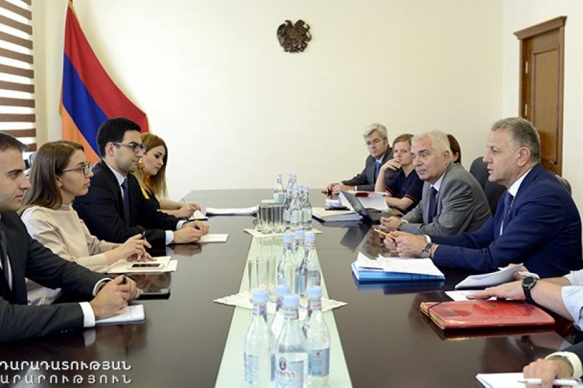 Armenian Justice Minister and European Commission Delegation Members Discuss Judicial Reform