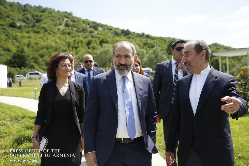 Նիկոլ Փաշինյանը և Աննա Հակոբյանն այցելել են COAF ՍՄԱՐԹ կենտրոն