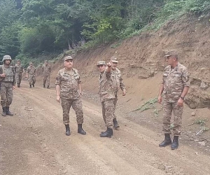 Artsakh Defense Minister Tours Frontline Positions
