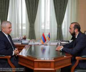 Armenia, Artsakh Parliament Speakers Meet in Stepanakert
