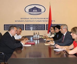 Artsakh Foreign Minister Meets with Head of the ICRC Mission