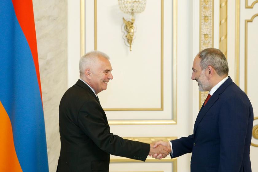 Считаем Вас другом демократии Армении: премьер-министр провел прощальную встречу с Петром Свитальским