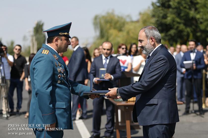 Премьер-министр  поздравил сотрудников МЧС с профессиональным праздником