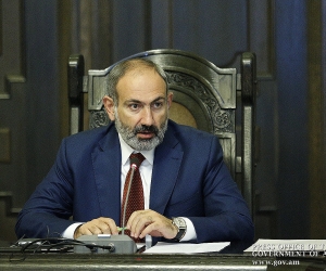 Премьер-министр провел обсуждение в связи с программой Амулсара