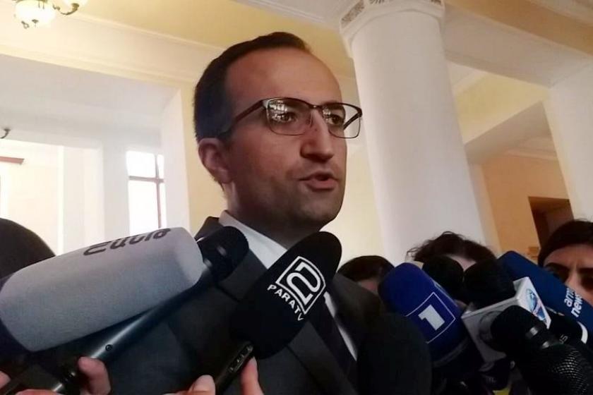Արսեն Թորոսյանը խոսեց հիվանդանոցում գտնվող սպա Արա Մխիթարյանի, Մանվել Գրիգորյանի առողջական վիճակի և իր հասցեին հնչող մեղադրանքների մասին