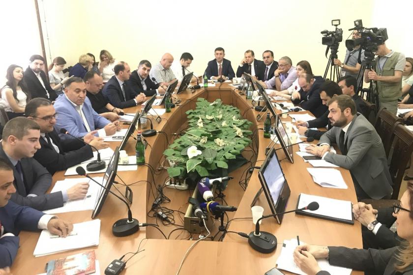 Մաշկաբանության և սեռավարակաբանության կենտրոնը մասնավորեցման ցանկից հանելու առաջարկը ստացավ ԱԺ հանձնաժողովի հավանությանը
