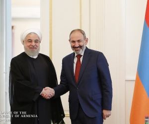 Pashinyan and Iranian President Rouhani Meet in Yerevan; Discuss Expanding Relations