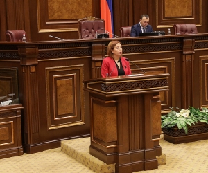 Гаяне Абрамян: “Более 3000 человек около 20 лет лишены жилья, в то время как “элитная группа” из нескольких десятков человек заработала миллионы”