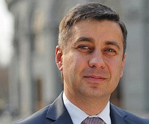 Վլադիմիր Կարապետյանը պարզաբանել է բարձրաստիճան պաշտոնյաների աշխատավարձերի բարձրացման թեման  