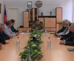 Կարեն Աբրահամյանն ընդունել է ՊԲ-ում գտնվող գիտության ու մշակույթի մի շարք գործիչների