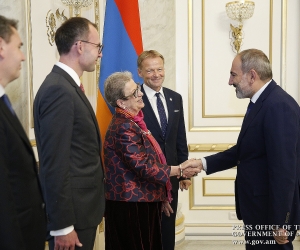 Նիկոլ Փաշինյանը հանդիպել է Եվրոպական ներդրումային բանկի փոխնախագահի հետ