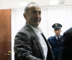 Ռոբերտ Քոչարյան. «Ես չեմ պատկերացնում՝ ոնց պետք է մի վկայի ասեմ՝ ցուցմունքդ մի քիչ փոխի. ամոթից կմեռնեմ»