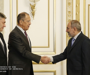 Pashinyan Welcomes Lavrov to Armenia; Highlights Russia's Role in Maintaining Regional Stability
