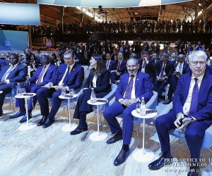 Pashinyan Attends 2nd Paris Peace Conference