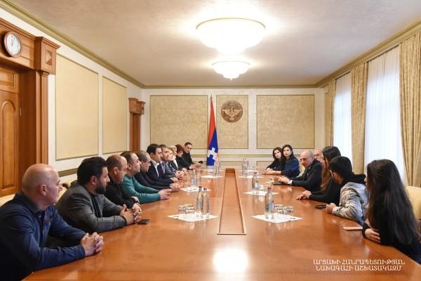 Бако Саакян принял группу армянских бизнесменов из Украины